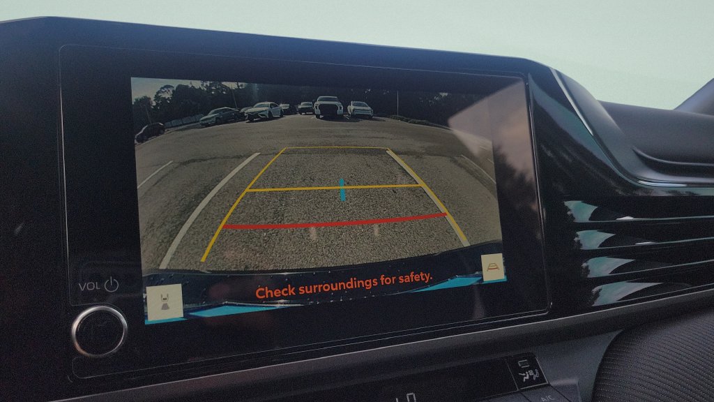 Used 2026 Toyota Camry SE FWD image 18