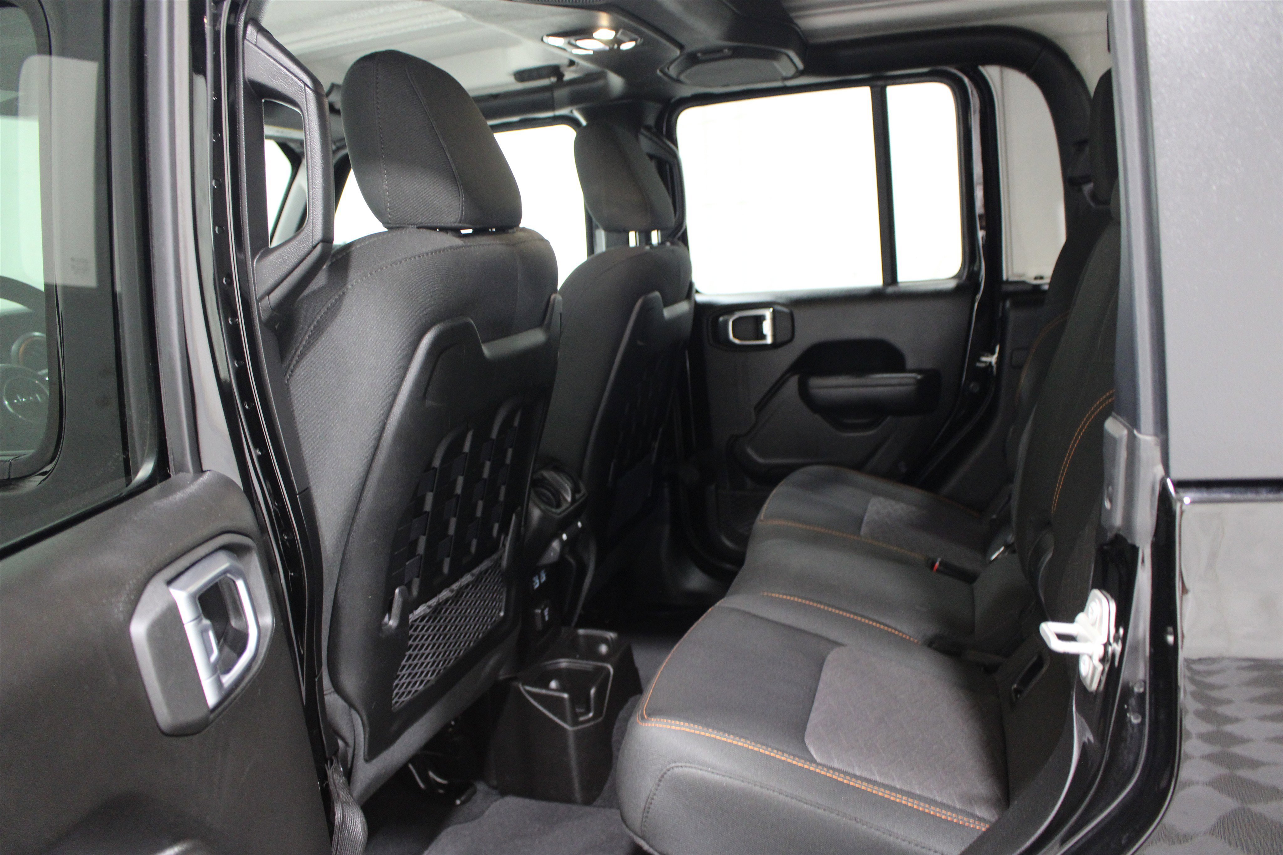 Used 2023 Jeep Gladiator Mojave w/ Cold Weather Group image 22