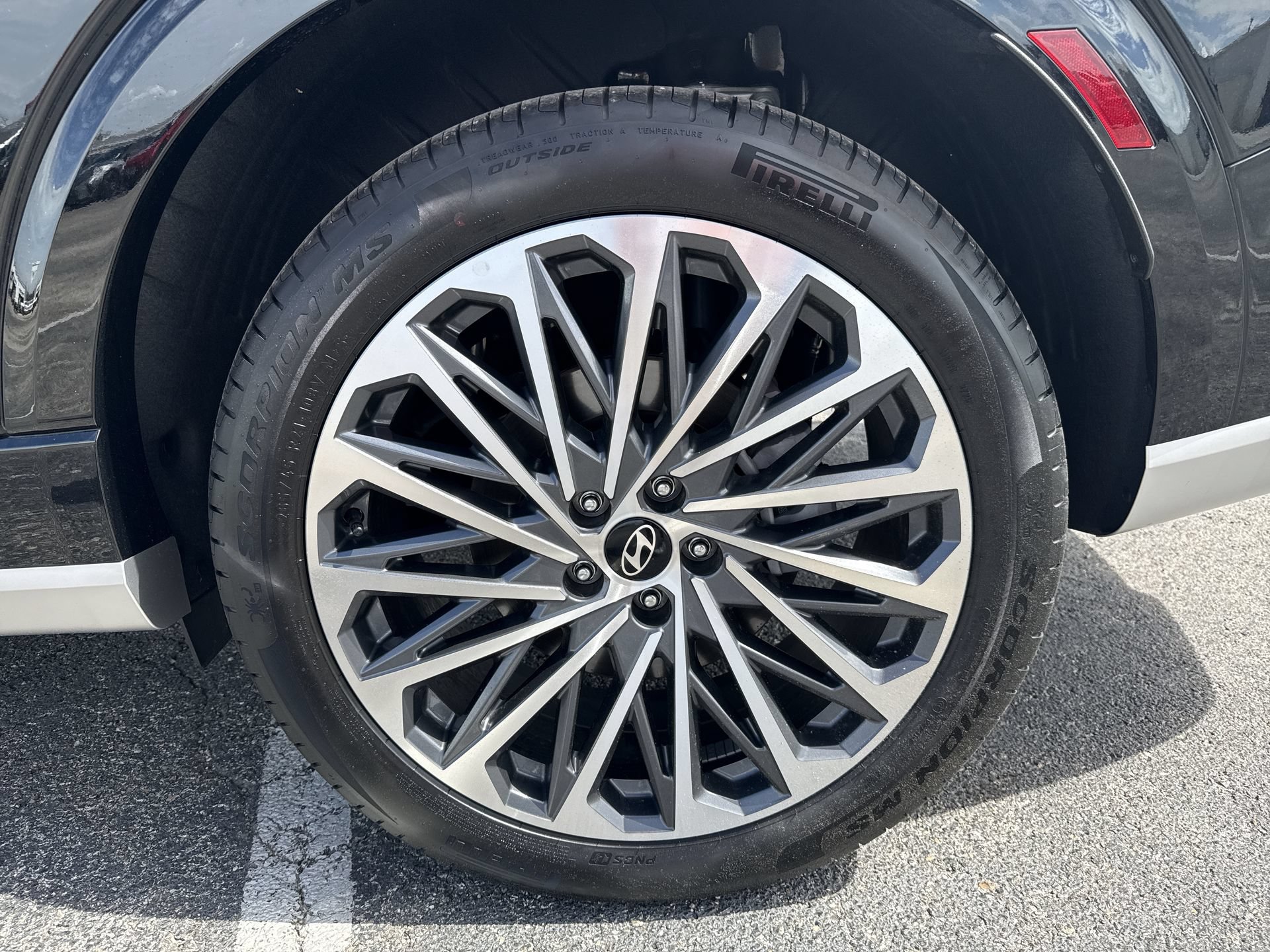 Used 2026 Hyundai Palisade Calligraphy AWD/4WD image 19