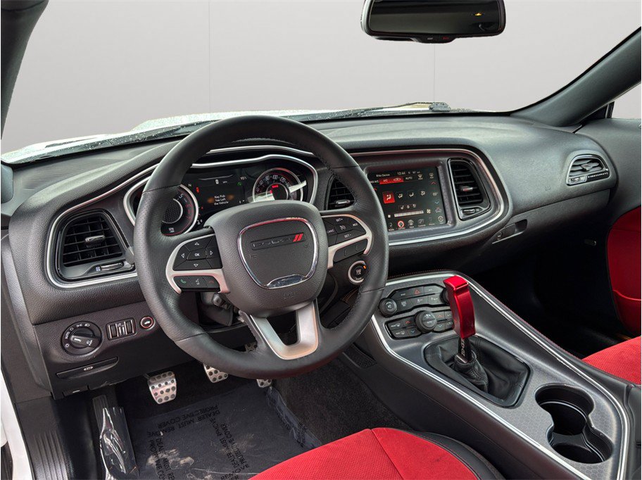 Used 2015 Dodge Challenger R/T Scat Pack w/ Leather Interior Group RWD image 6