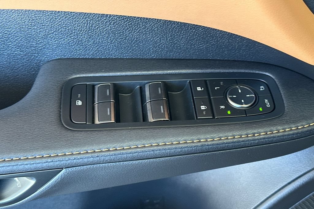 Used 2026 Lexus RX 350 AWD w/ Accessory Package (Z1) image 12
