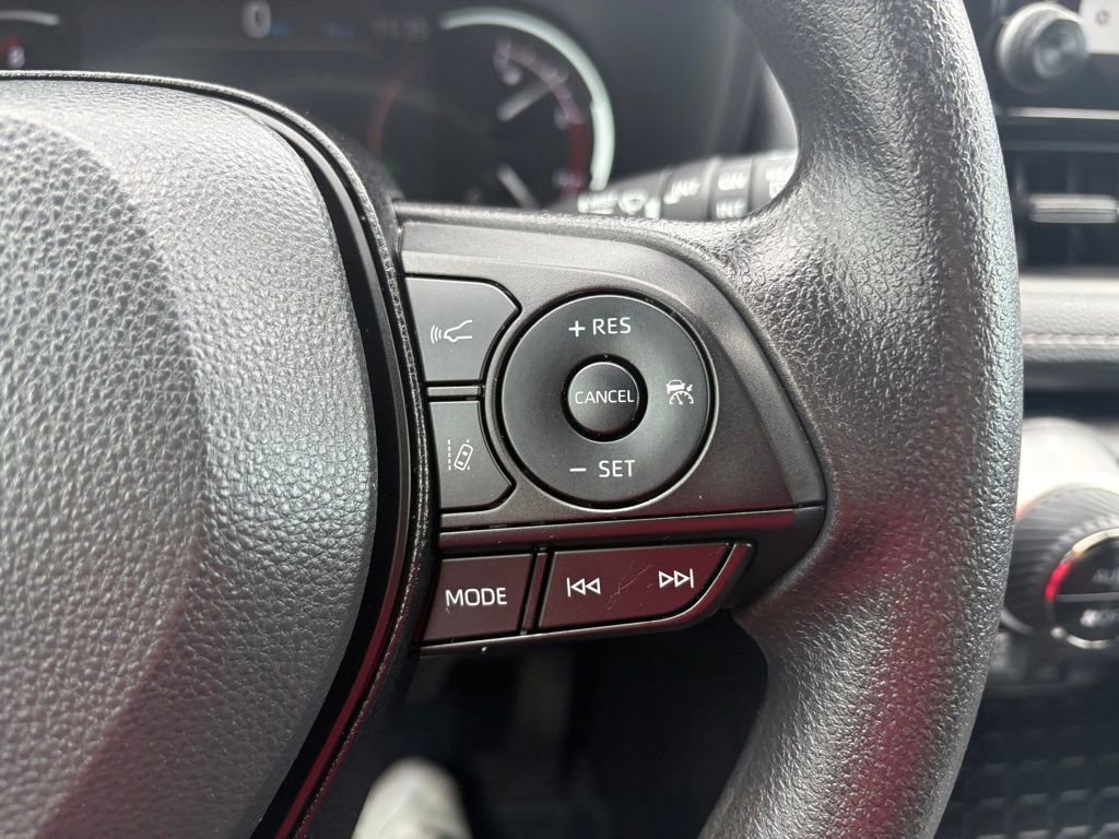 Certified 2025 Toyota RAV4 XLE AWD/4WD image 19