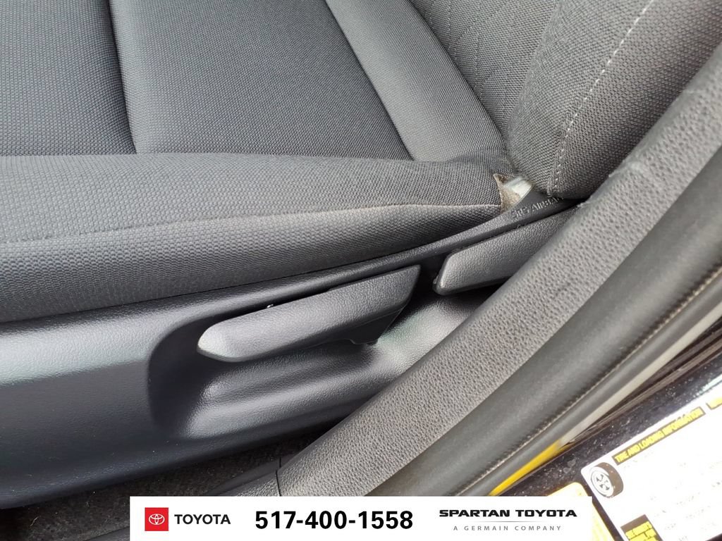 Used 2024 Toyota Corolla LE FWD image 15
