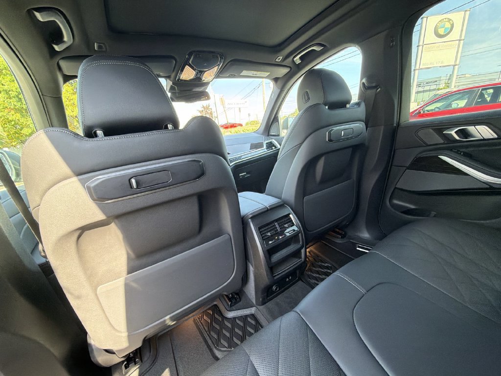 Used 2024 BMW X5 xDrive40i w/ Premium Package AWD/4WD image 20