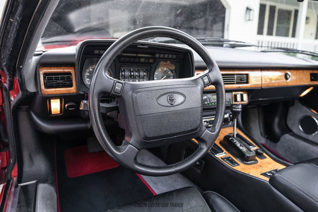 Used 1991 Jaguar XJS V12 Convertible RWD image 32