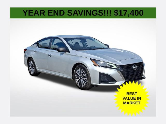 Used 2024 Nissan Altima 2.5 SV image 1