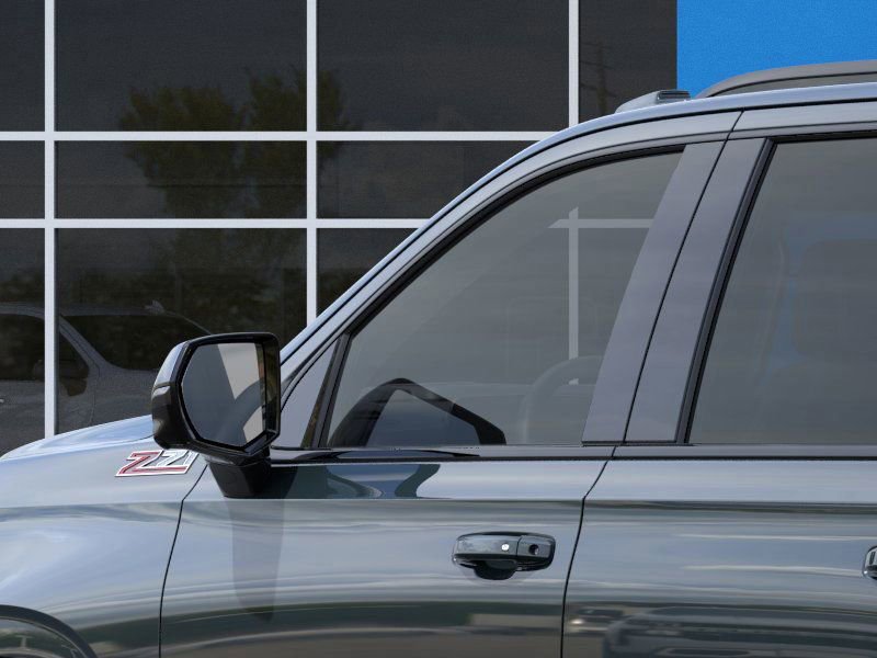 New 2026 Chevrolet Suburban Z71 image 12