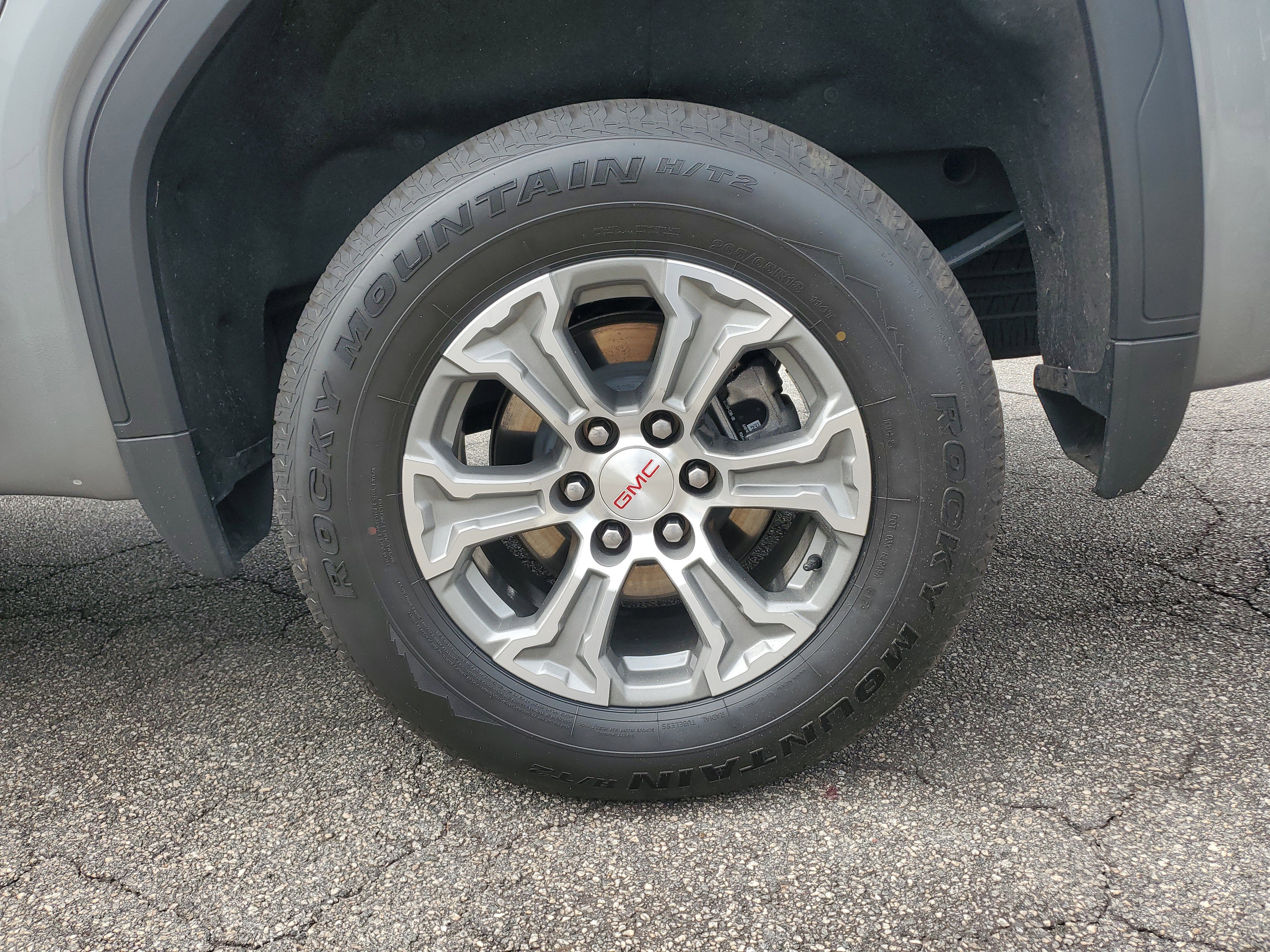 Used 2024 GMC Sierra 1500 SLT image 9