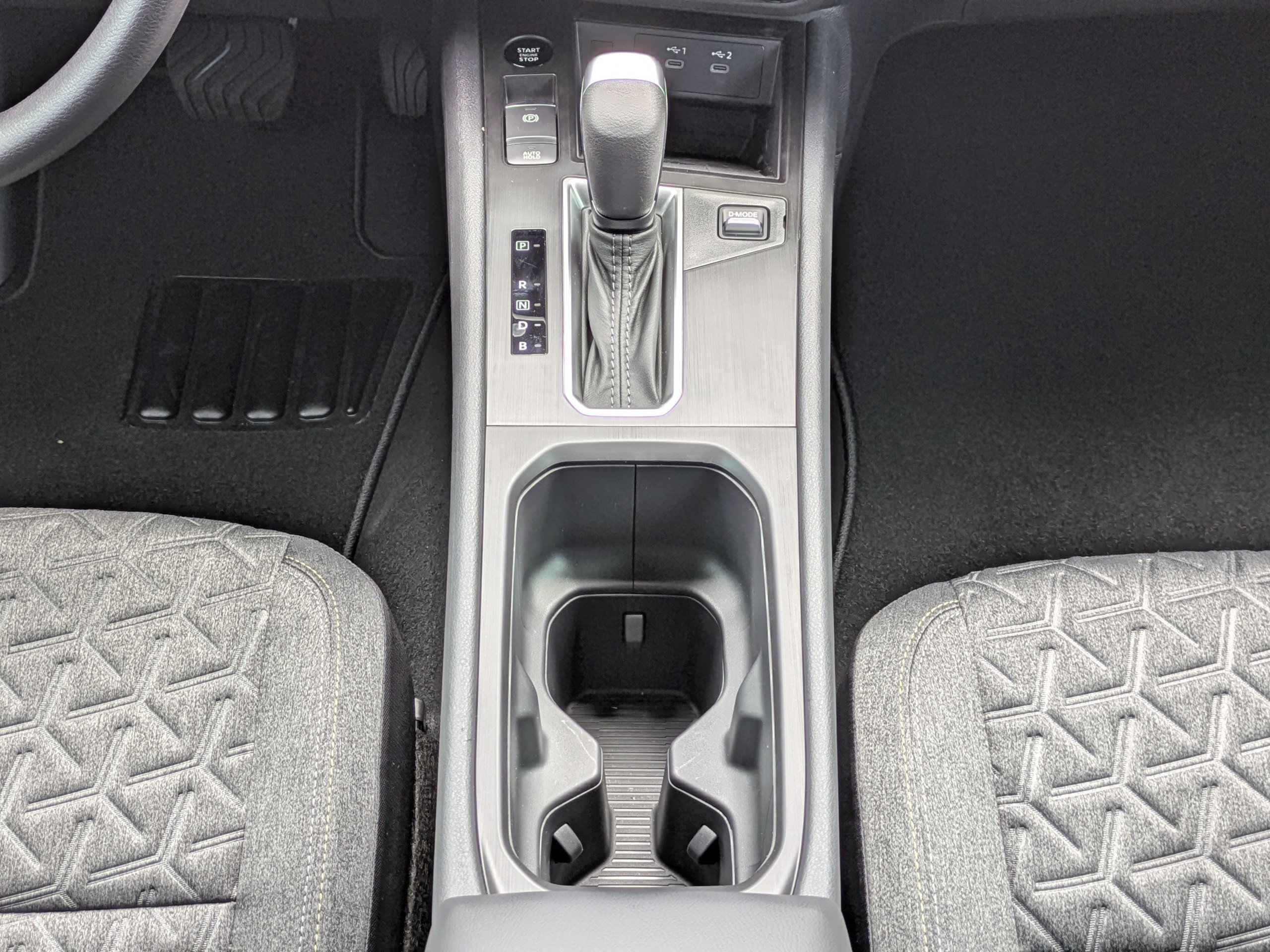 New 2026 Nissan Kicks SV w/ Charging Package FWD image 20