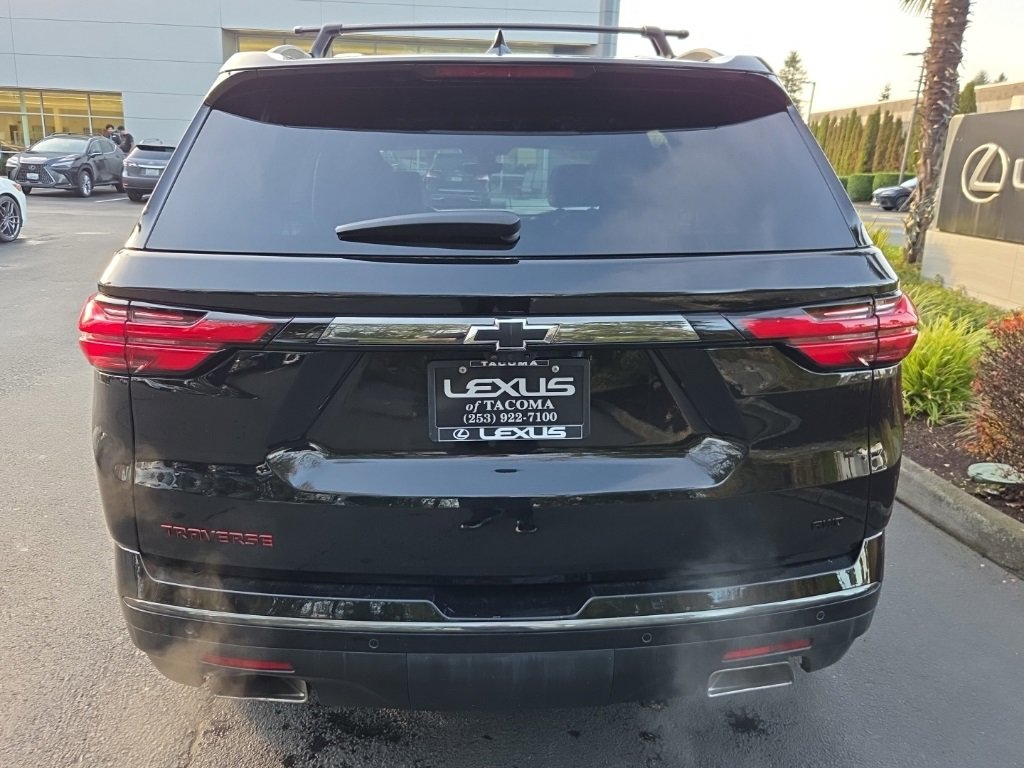Used 2022 Chevrolet Traverse Premier w/ Redline Edition image 6