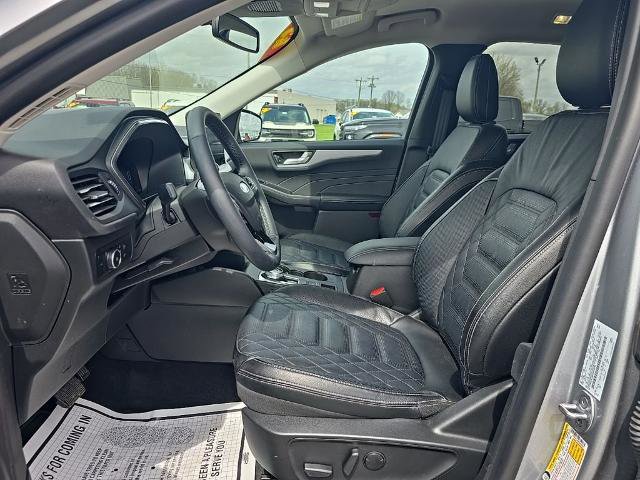 Certified 2023 Ford Escape Platinum w/ Premium Technology Package image 16