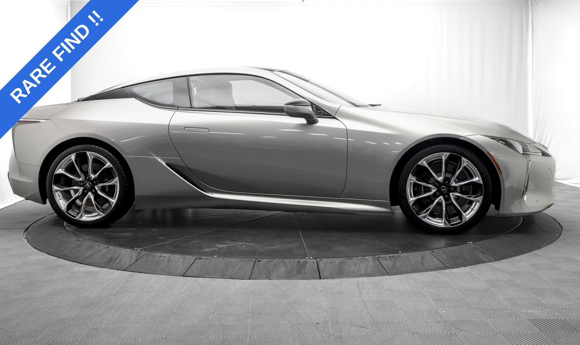 Used 2021 Lexus LC 500 Coupe w/ Touring Package RWD image 8