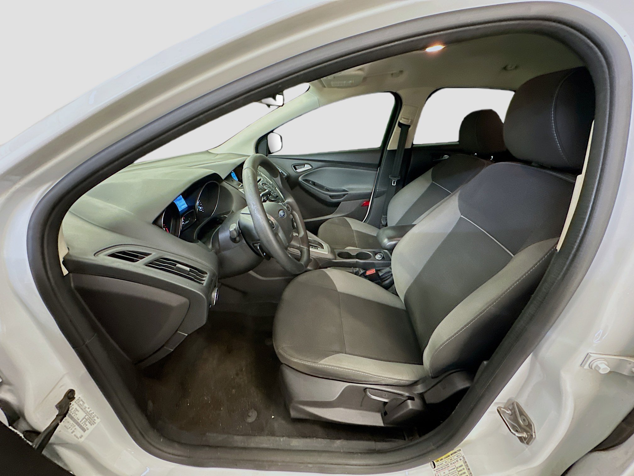 Used 2014 Ford Focus SE image 13