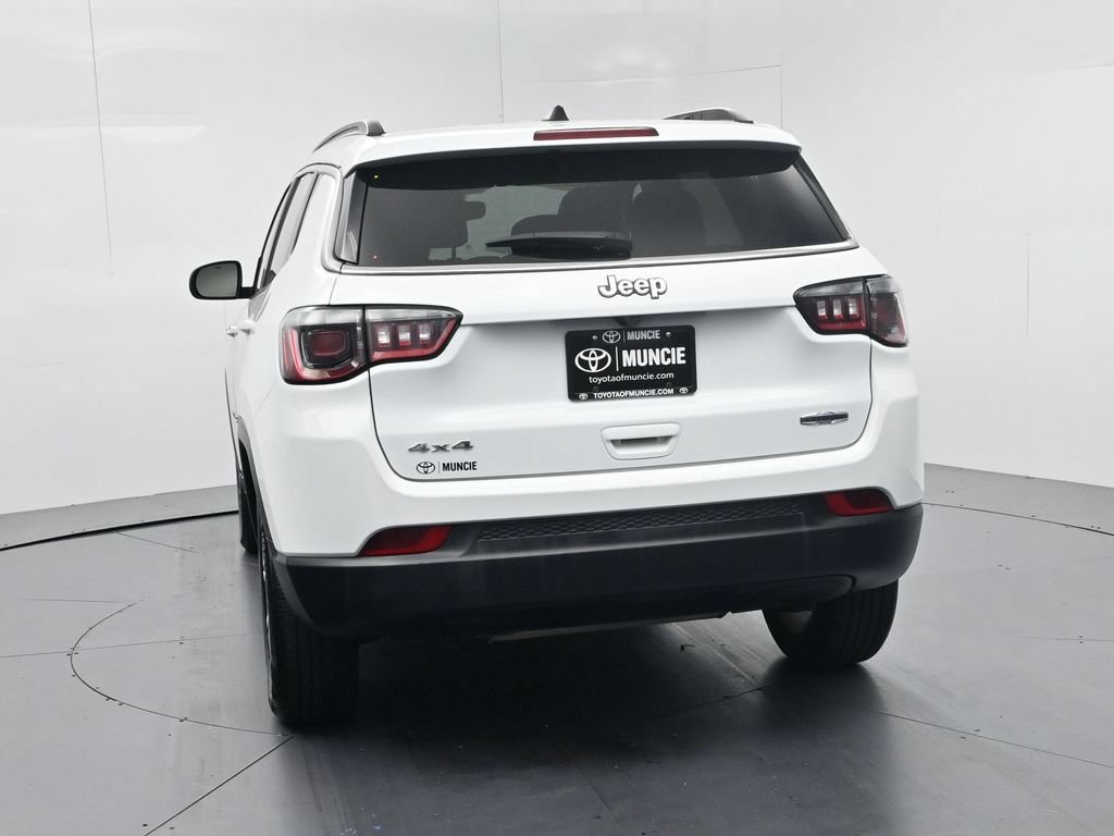 Used 2024 Jeep Compass Latitude AWD/4WD image 6