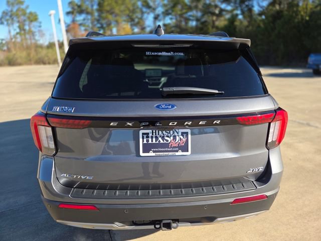 Used 2025 Ford Explorer Active w/ Active Comfort Package image 4