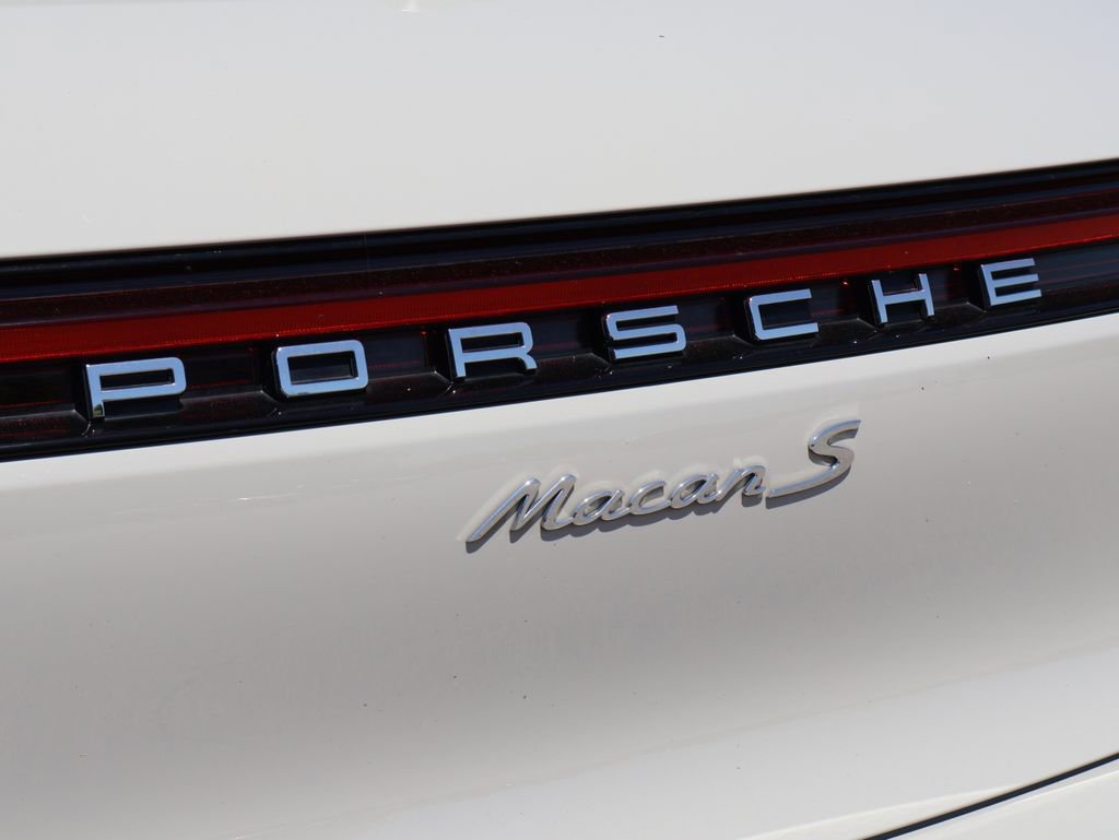Used 2023 Land Rover Range Rover Sport SE AWD/4WD image 6