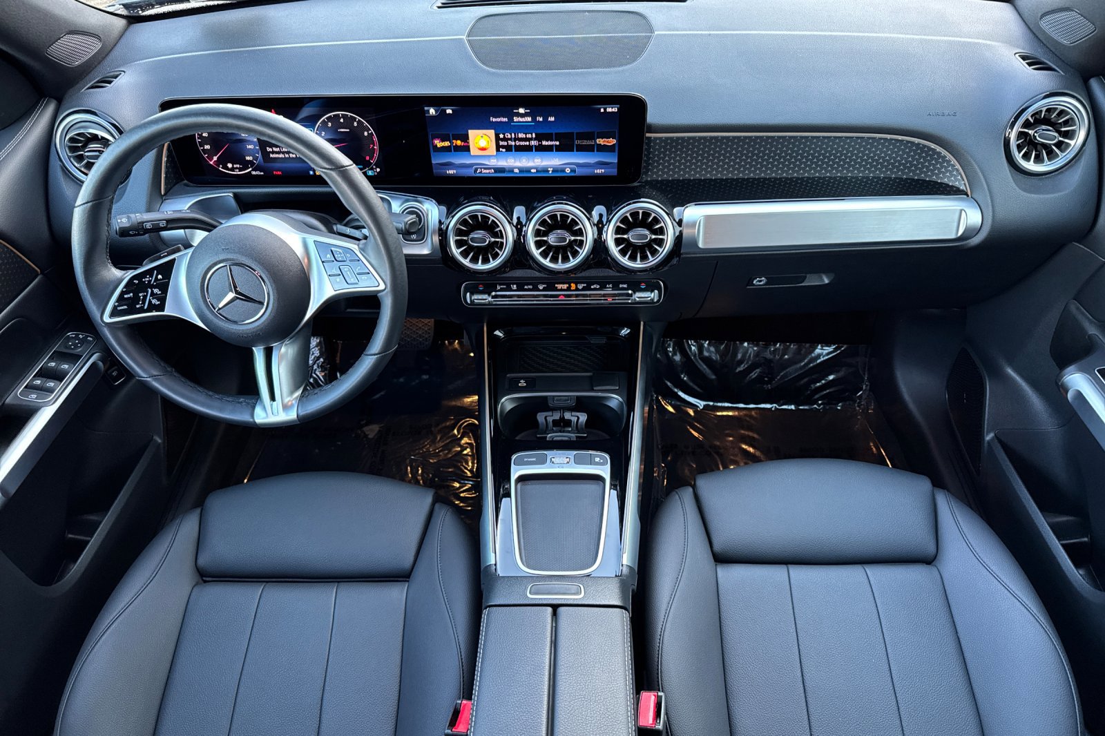 Certified 2025 Mercedes-Benz GLB 250 4MATIC image 13