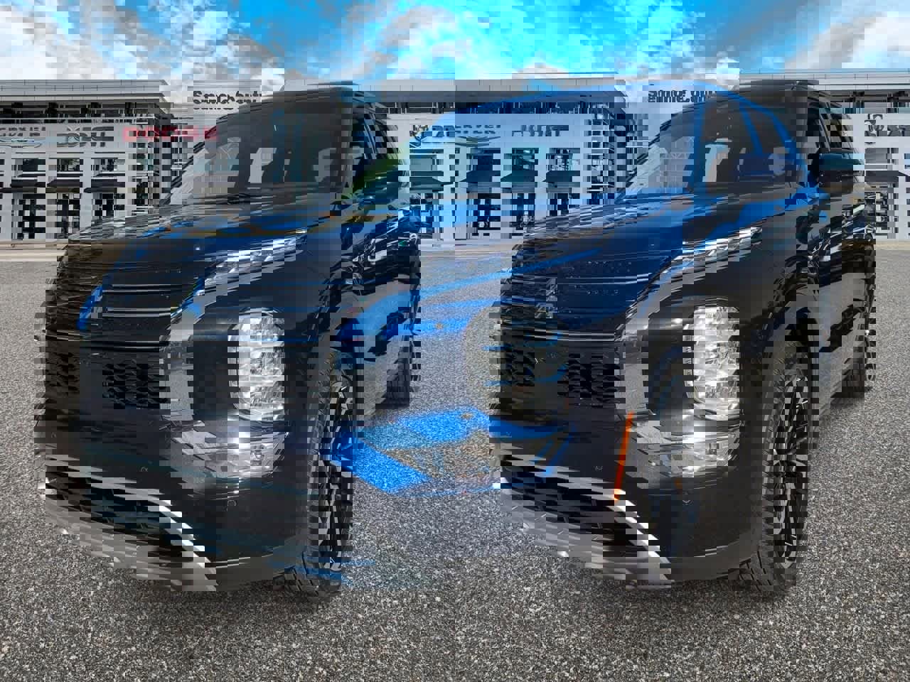 Used 2024 Mitsubishi Outlander SE image 4