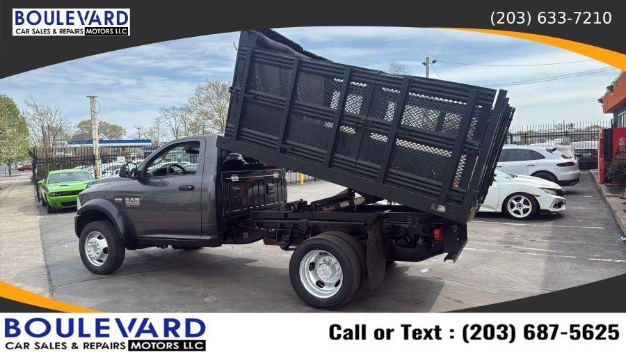 Used 2018 RAM 5500 Tradesman w/ Payload Upgrade Package AWD/4WD image 31
