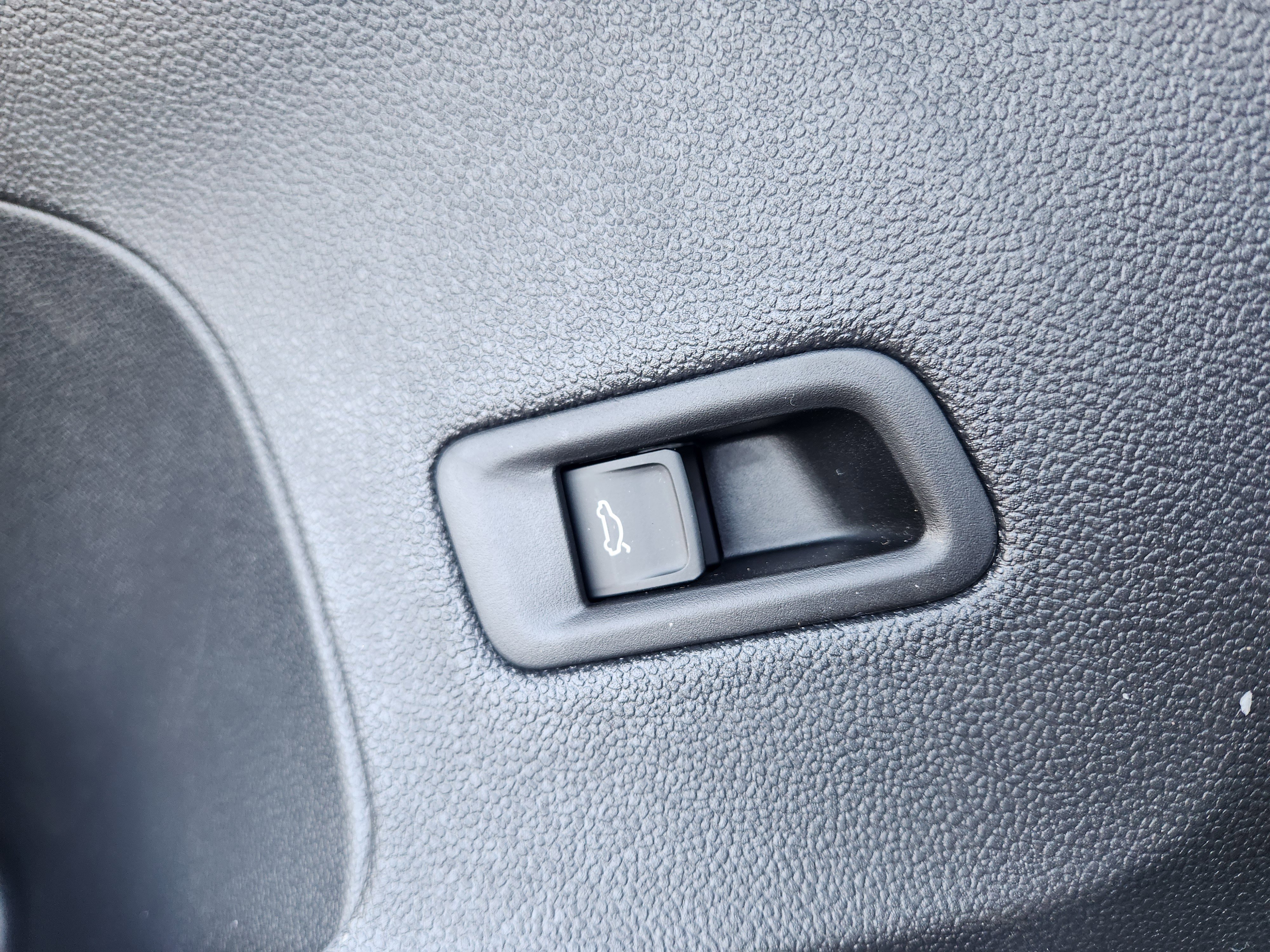 New 2026 Volkswagen Atlas SEL image 17