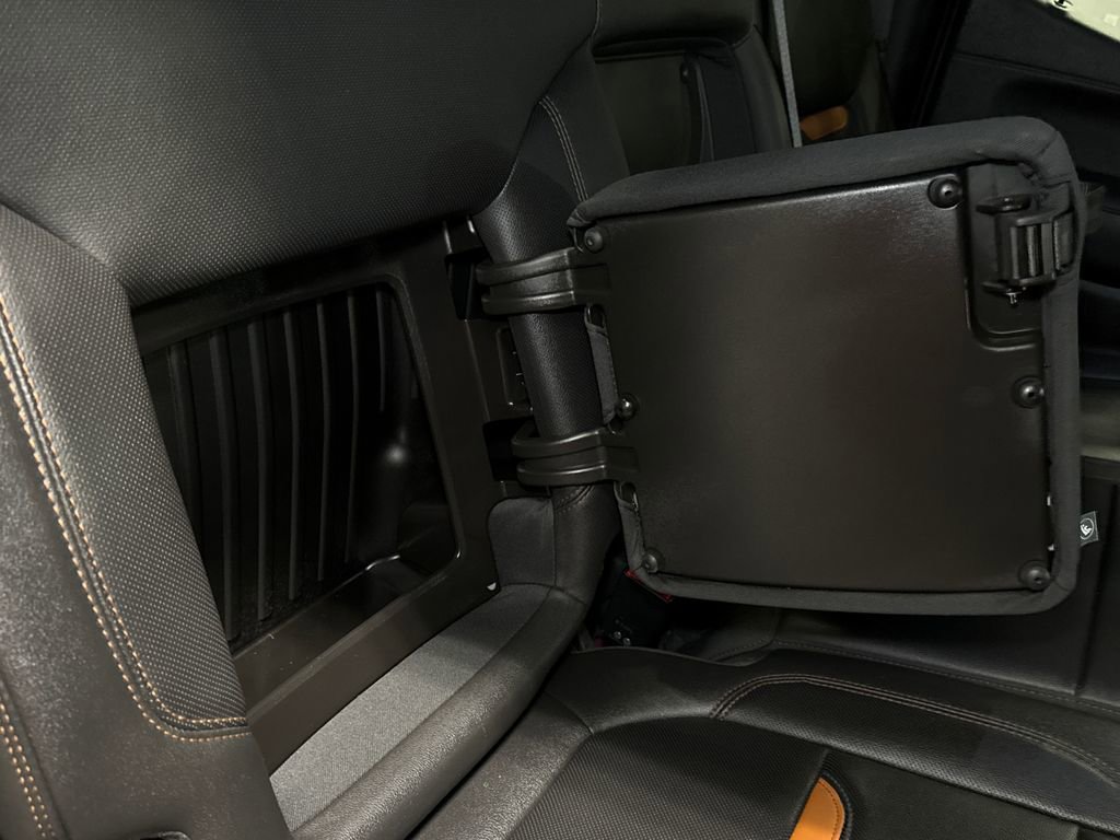 Used 2021 GMC Sierra 1500 AT4 w/ AT4 Value Package image 16