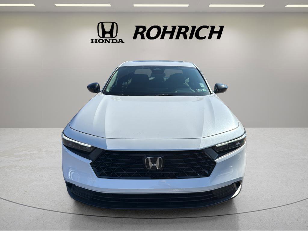 Used 2023 Honda Accord Sport image 2