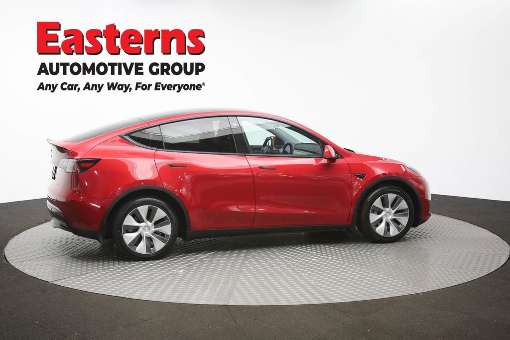 Used 2022 Tesla Model Y Long Range image 38