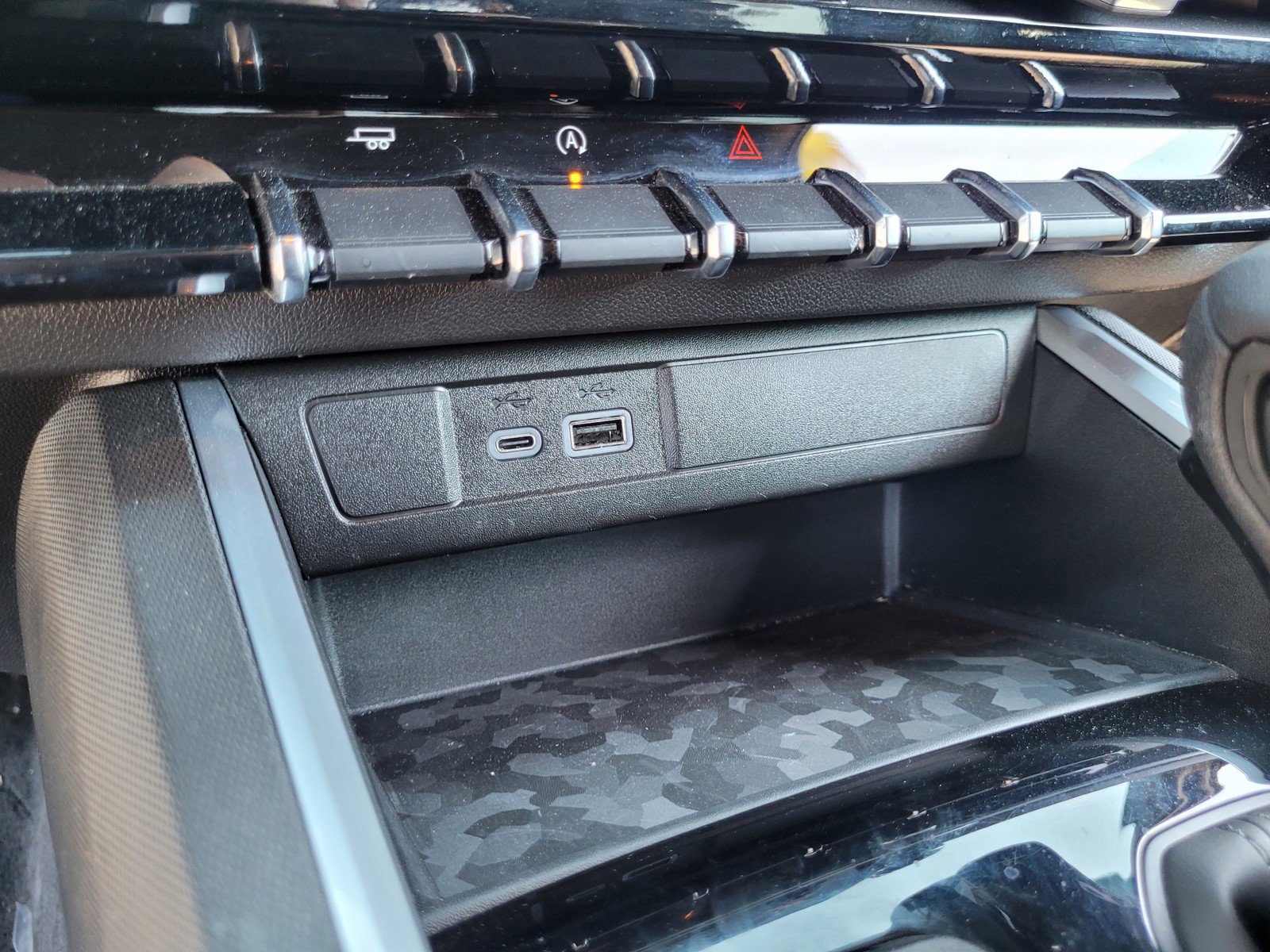 Used 2026 Chevrolet Colorado W/T w/ WT Custom Package image 19