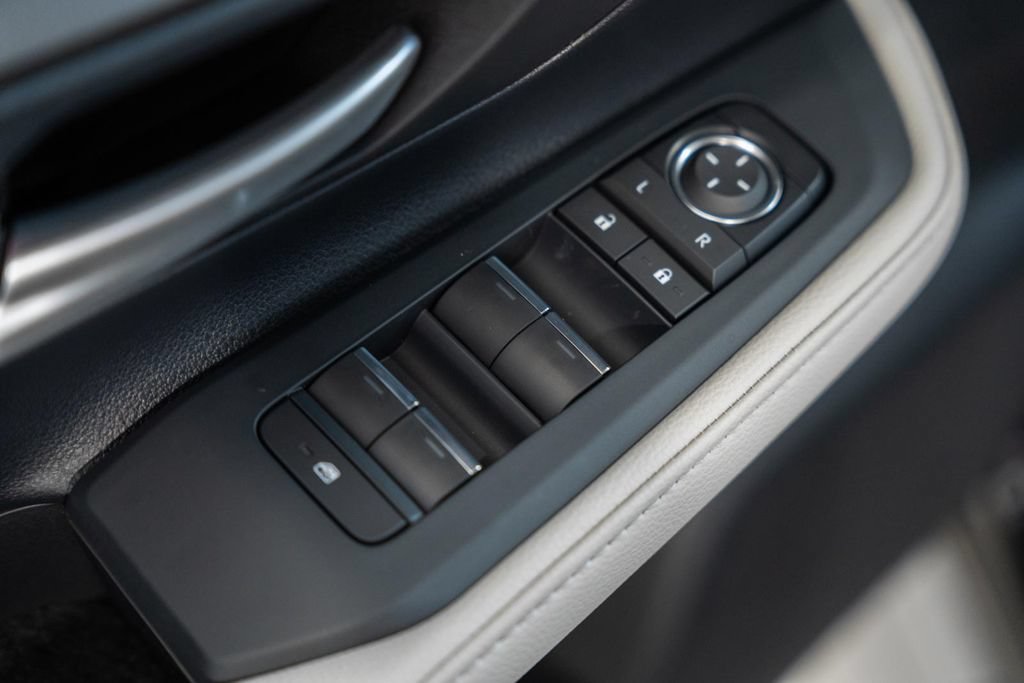Used 2026 Toyota Grand Highlander AWD image 38