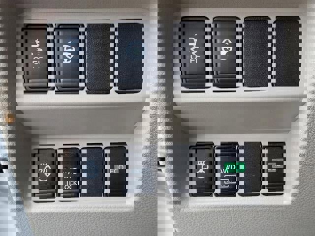 Used 2019 Nissan Rogue Sport SL image 24