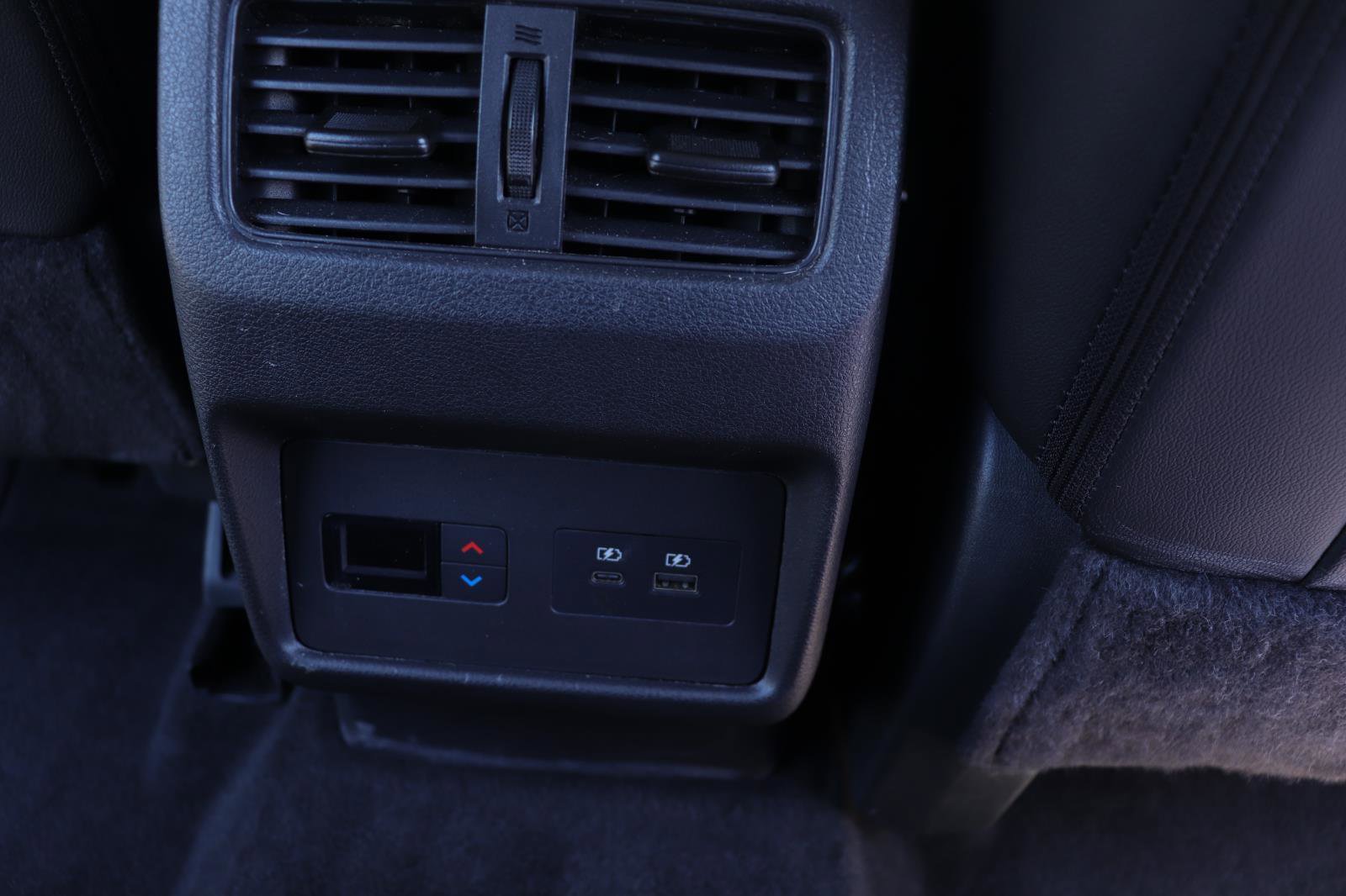 Used 2023 Nissan Rogue SL w/ SL Premium Package image 21