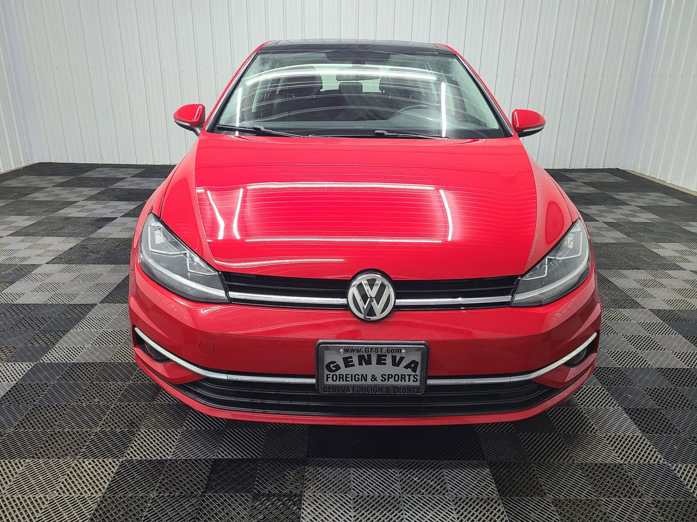 Used 2018 Volkswagen Golf SE image 6