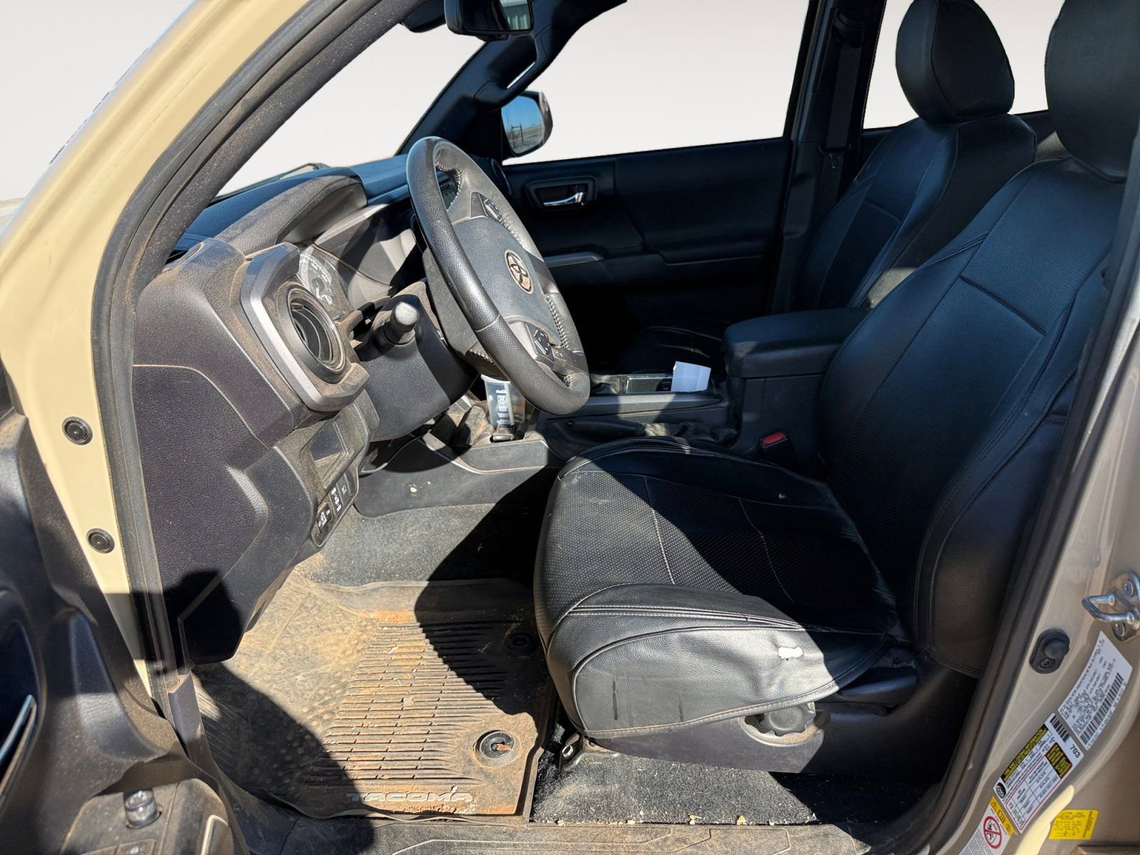 Used 2019 Toyota Tacoma TRD Sport image 9