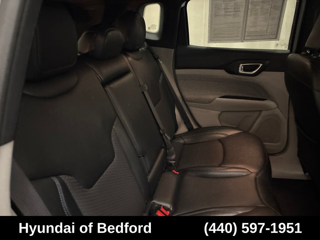 Used 2024 Jeep Compass Latitude AWD/4WD image 21