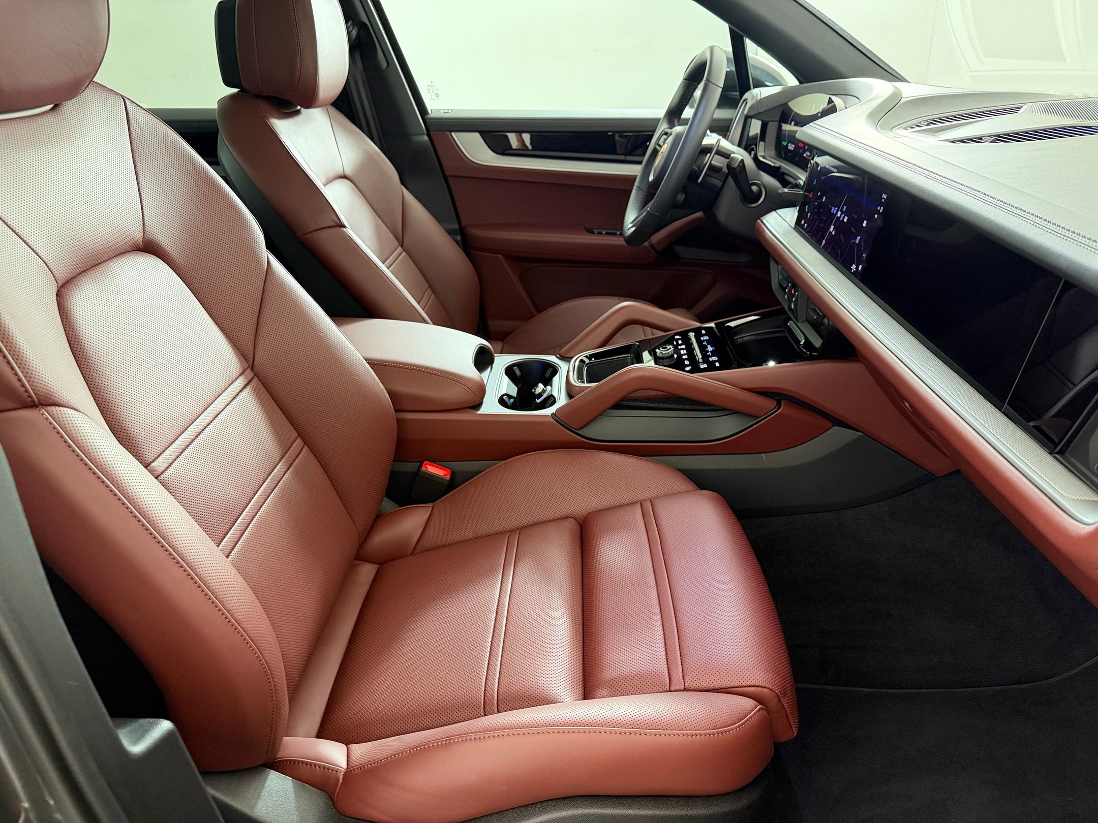 New 2026 Porsche Cayenne S image 29