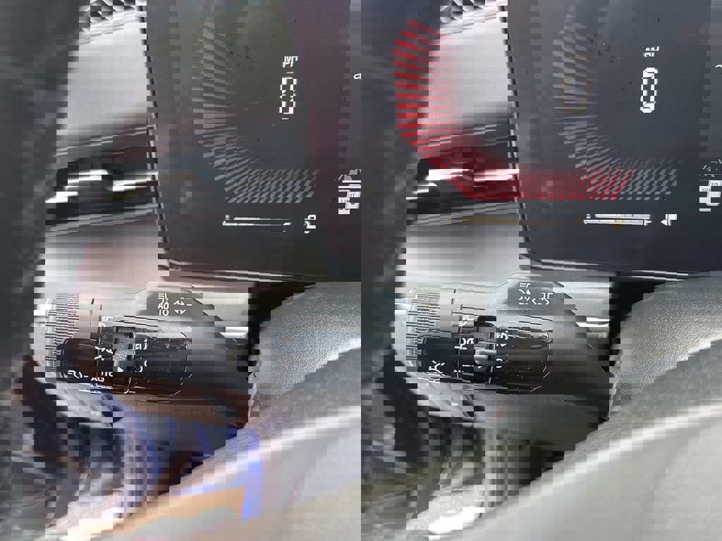 Used 2025 Kia K5 GT-Line w/ GT-Line Premium Package image 25