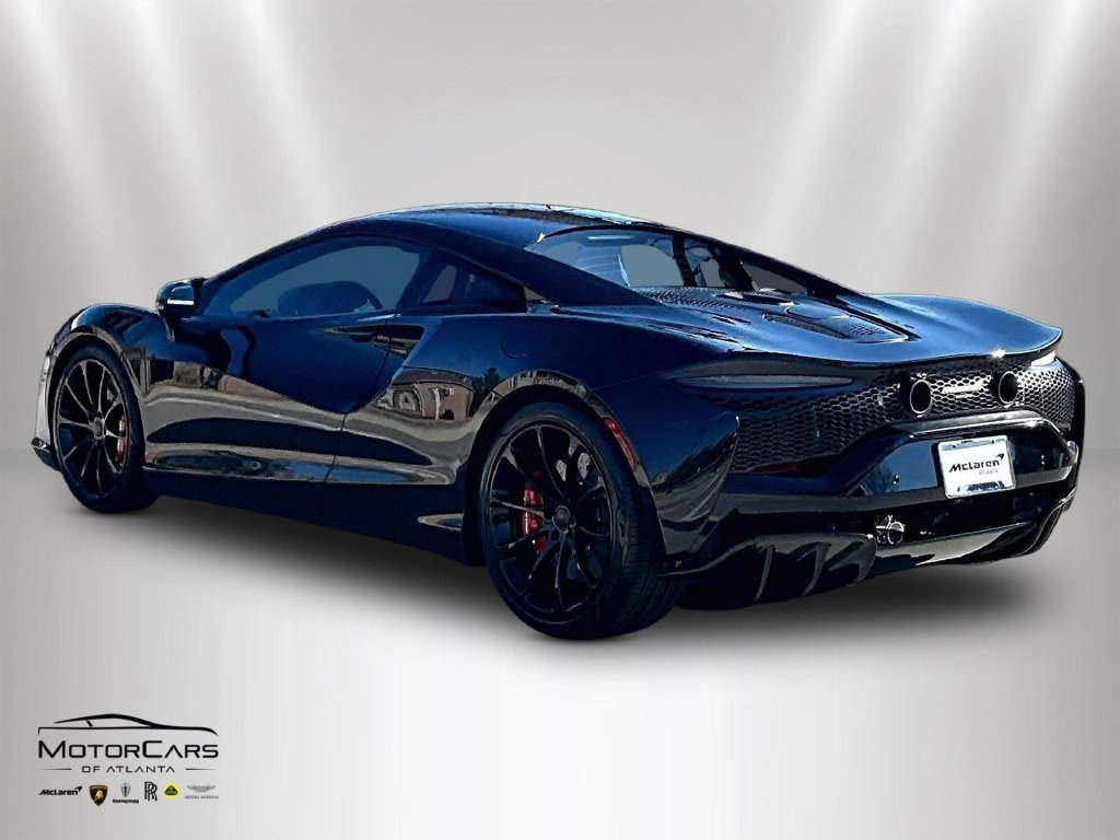 New 2026 McLaren Artura RWD image 3
