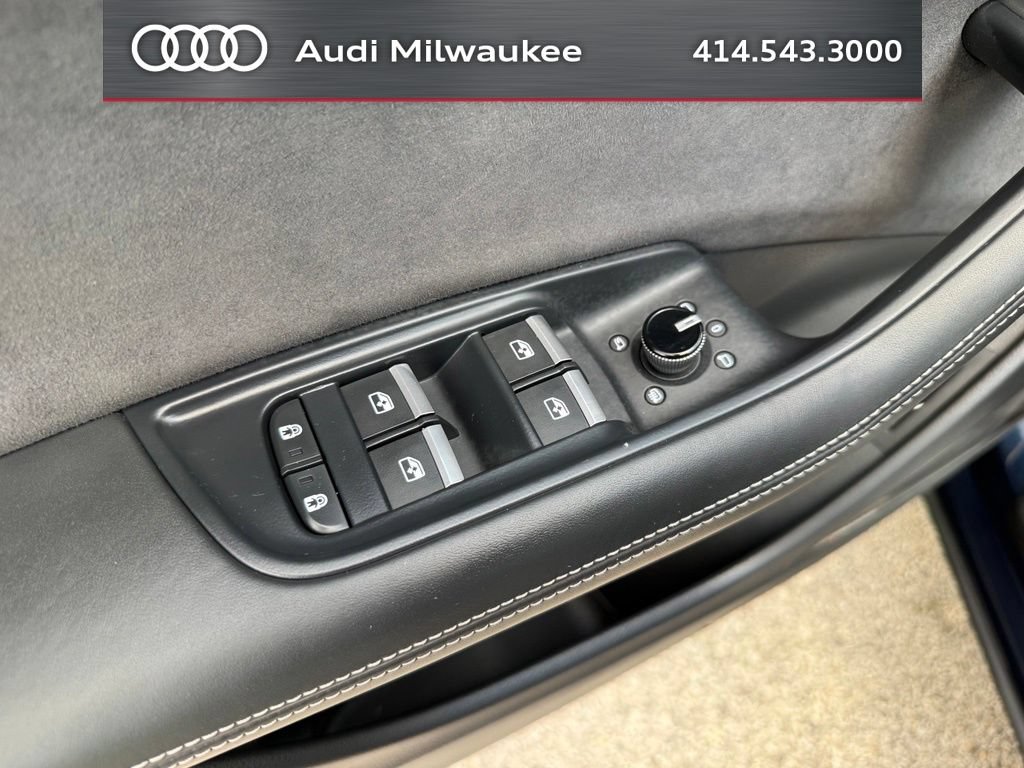 Used 2024 Audi SQ8 Prestige AWD/4WD image 20