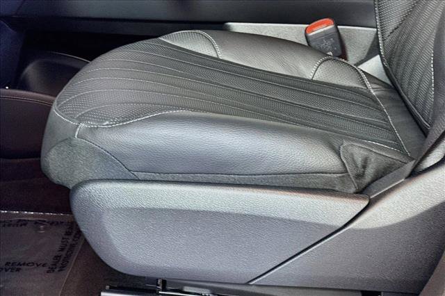 New 2026 Mercedes-Benz EQS 400 4MATIC SUV image 17