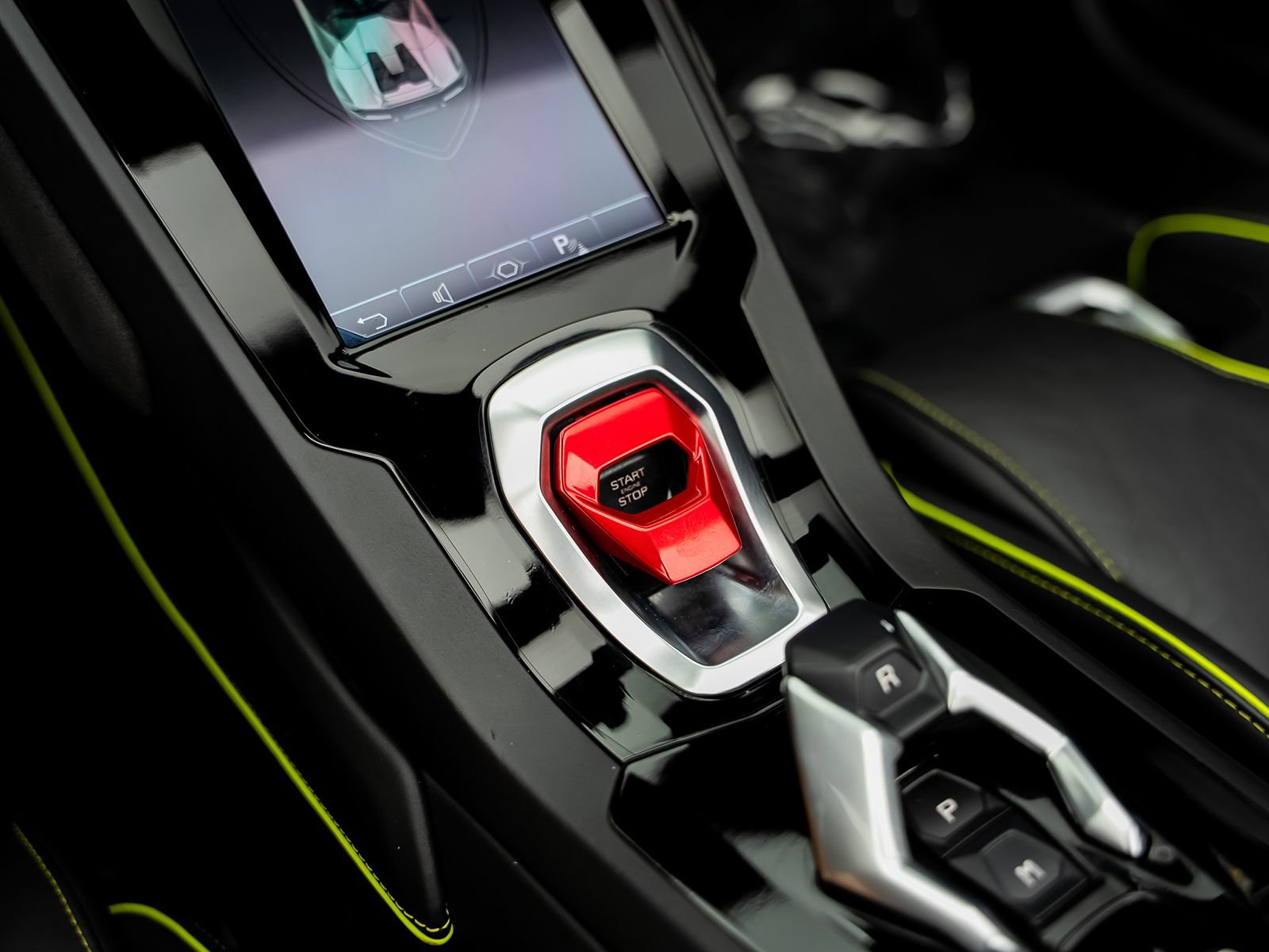 Used 2020 Lamborghini Huracan EVO RWD image 50