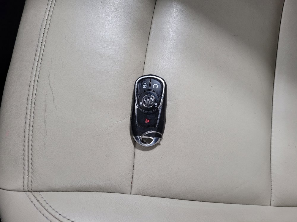 Used 2019 Buick Encore Essence w/ Experience Buick Package image 32