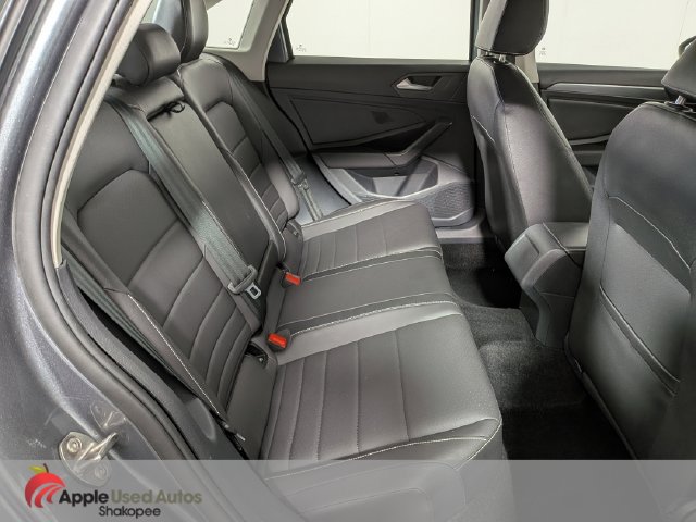 Used 2024 Volkswagen Jetta SE FWD image 33
