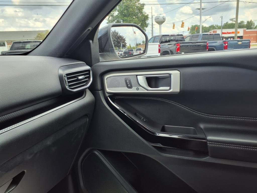 Used 2022 Ford Explorer ST image 26