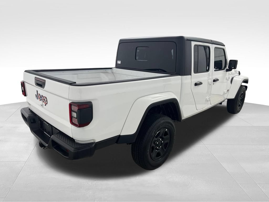 Used 2024 Jeep Gladiator Sport AWD/4WD image 5