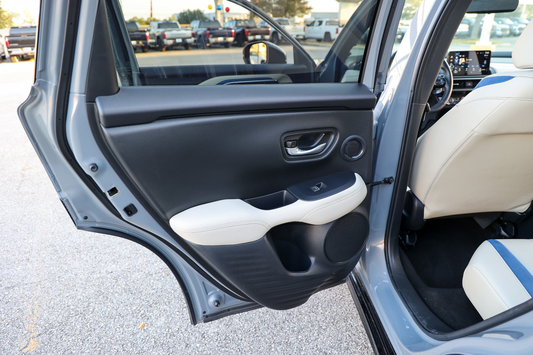 Used 2025 Acura ADX A-Spec FWD image 34