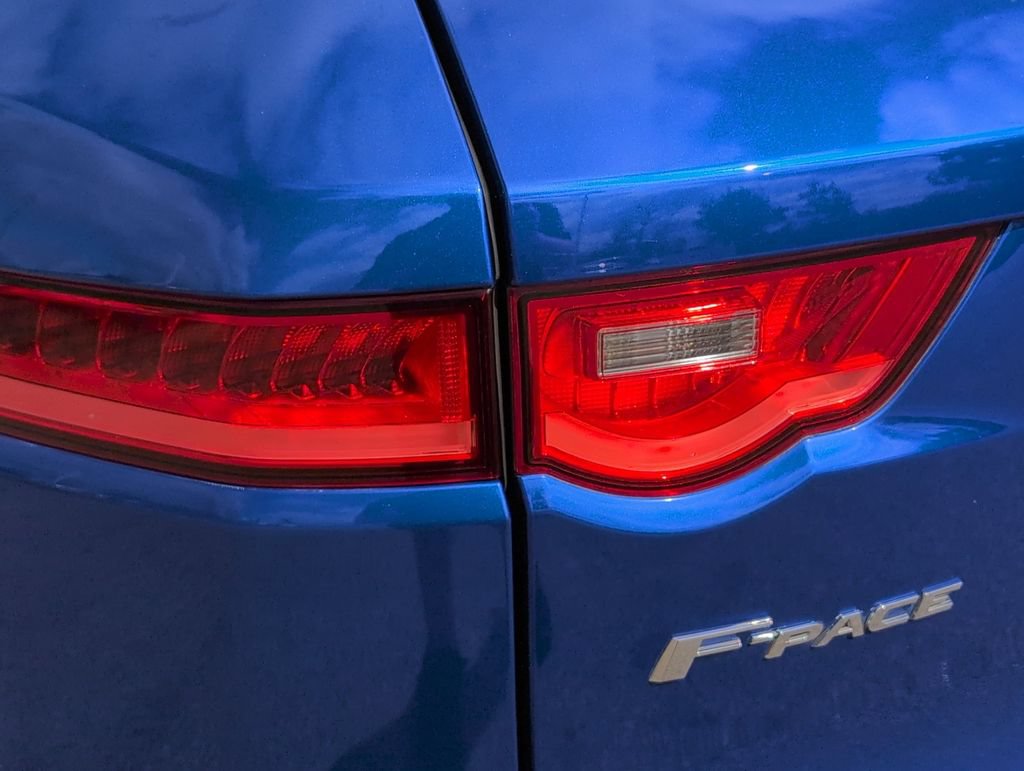 Used 2020 Jaguar F-PACE Prestige AWD/4WD image 11