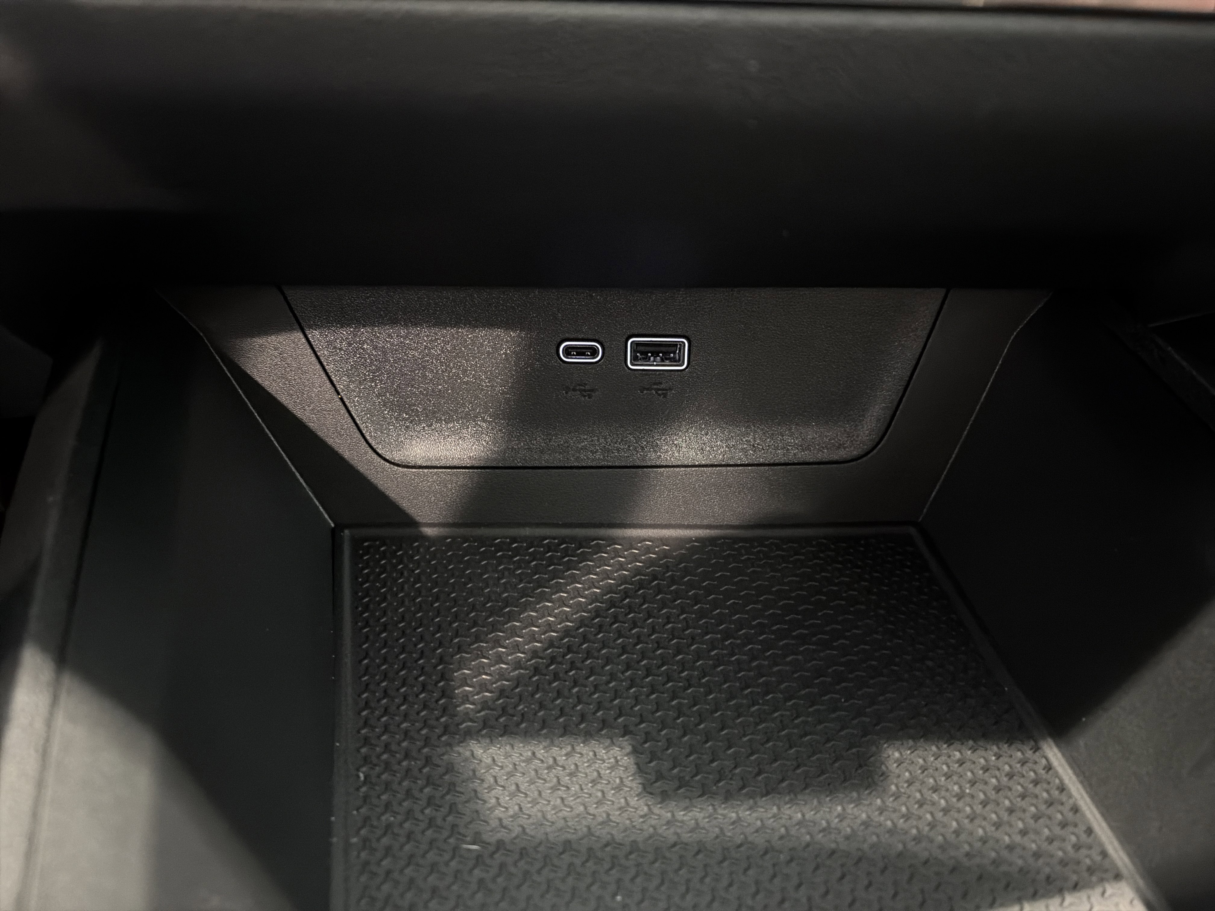 New 2026 Chevrolet Equinox RS w/ LPO, Floor Liner Package image 24