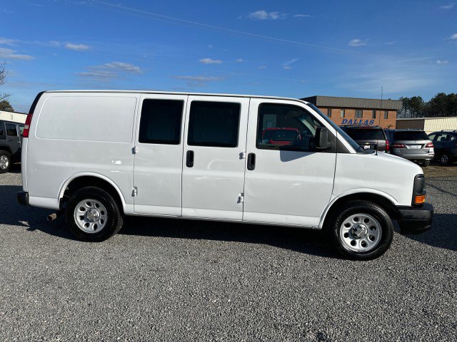 Used 2011 Chevrolet Express 1500 image 6