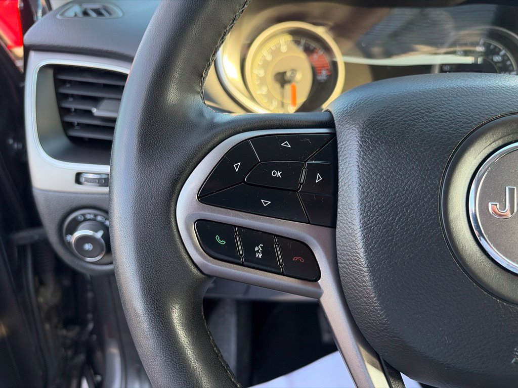 Certified 2022 Jeep Cherokee Latitude Lux AWD/4WD image 27