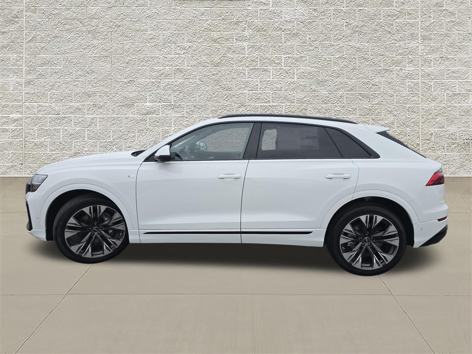 New 2027 Audi Q8 Premium Plus AWD/4WD image 4